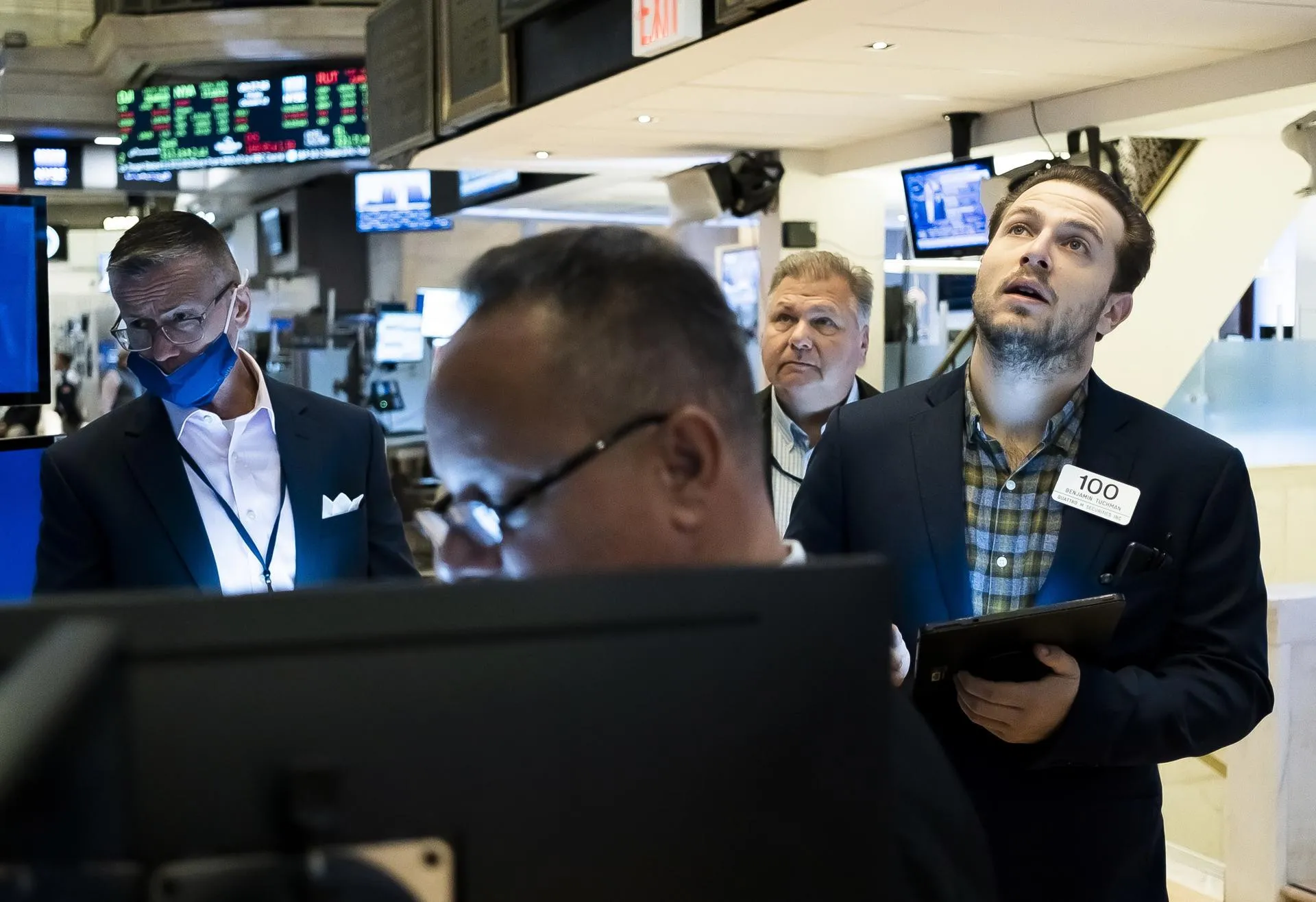 Wall Street Cierra En Verde Apoyado En Datos Econ Micos Acento