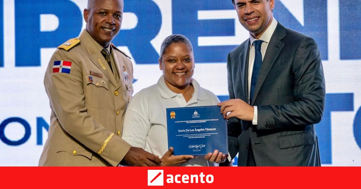 Roberto Ángel Salcedo destacó labor de Escuelas Vocacionales en taller