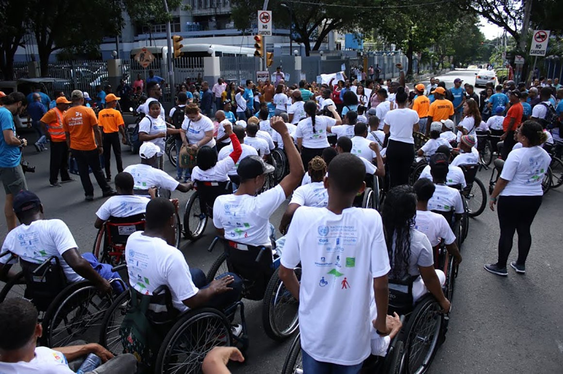 CONADIS cierra semana de las personas con discapacidad con recorrido multitudinario