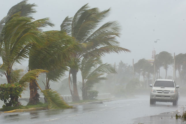 EEUU prevé menos huracanes en Atlántico pero pide no bajar la guardia