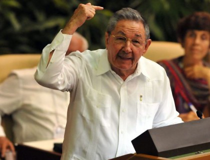 Raúl Castro expresa apoyo incondicional a Venezuela y rechaza decreto de EEUU