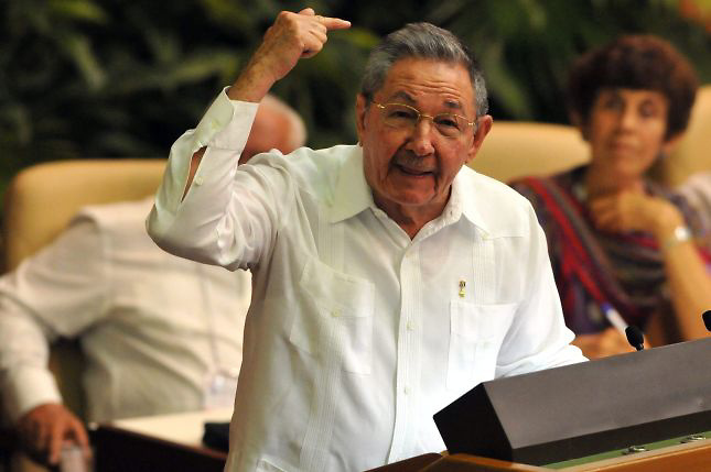 Raúl Castro anuncia que asistirá a la próxima Cumbre de las Américas