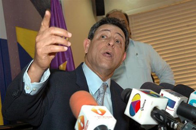 Felucho dice México garantizó a RD el suministro de crudo ante “cualquier eventualidad”