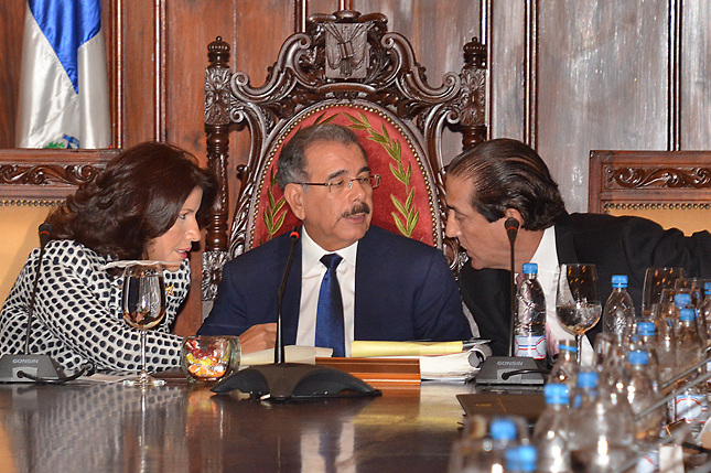 Funcionarios violan normas sobre declaración jurada de patrimonio, según boletín del PEDD
