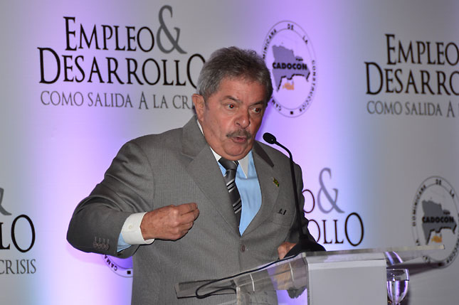 Lula denuncia a cuatro periodistas por reportaje que lo implica en corrupción