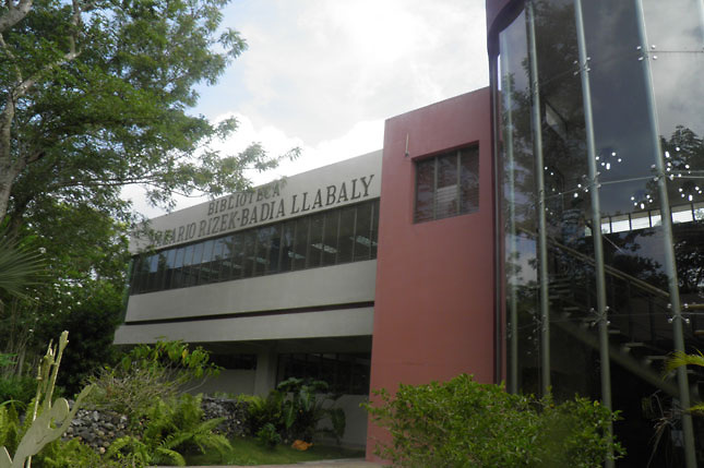 UCNE auspicia conferencia y libro sobre responsabilidad patrimonial del Estado