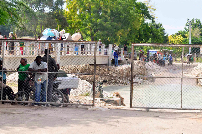 Ocho haitianos entran a Pedernales y roban armas a militares dominicanos