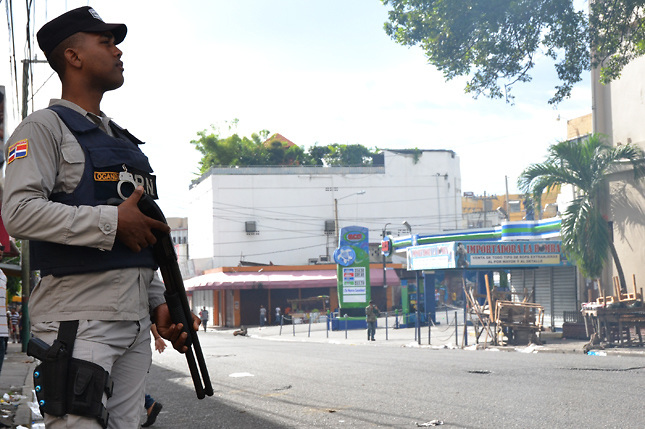 Fausto Rosario: salarios Policía son un “atentado” contra la seguridad ciudadana