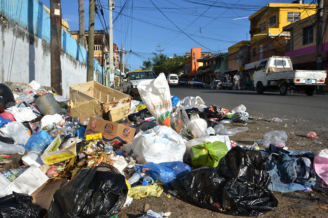 “La basura es un gran negocio para unos cuantos”, dice regidor Waldys Taveras