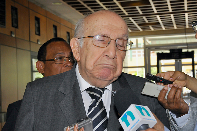 Vincho Castillo FNP habla de traición, “rastreros y bandidos”, peligro nacional…pero nada de renunciar