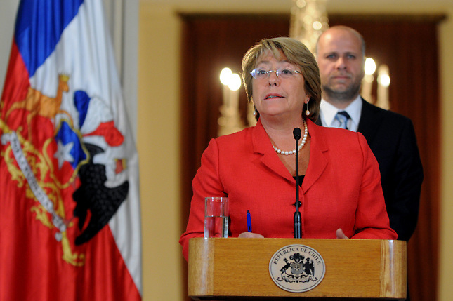 Bachelet propone declaración patrimonial vitalicia de presidentes para prevenir corrupción