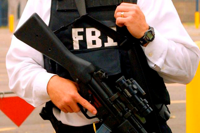 FBI admite errores al aportar pruebas en juicios a acusados de pena de muerte