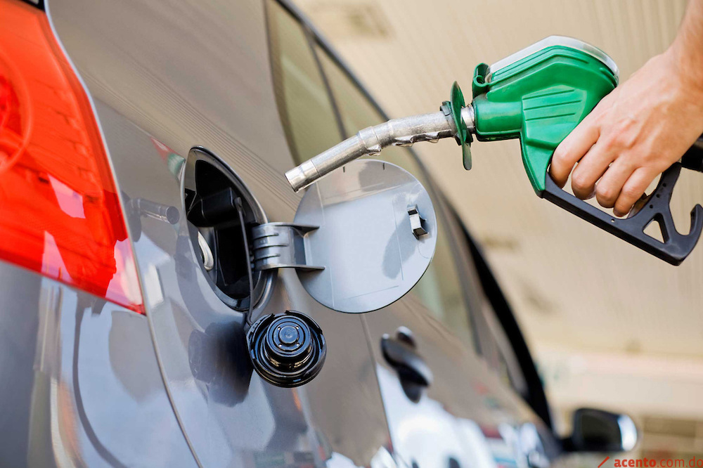 Alzas en los precios de los combustibles golpean a la clase media