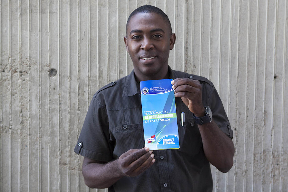 El Plan Nacional de Regularización de Extranjeros y los haitianos sin documentos