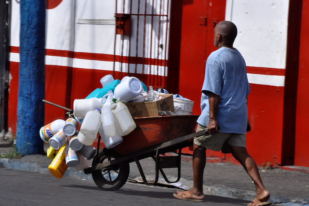 Dominicanos indocumentados en su propio país