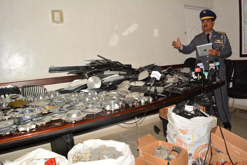 Policiales de Acento: Recuperan miles de piezas de vehículos robadas