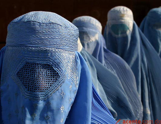 Francia gana batalla por prohibición uso burka en lugares públicos