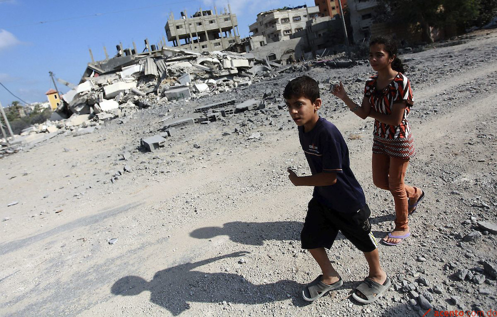 Muertos por bombardeos contra Gaza suman 43; Israel advierte que continuará ataques
