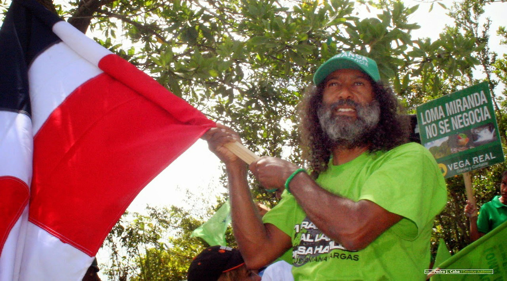 Padre Nino llama al Senado a no aceptar observación de Danilo a ley sobre Loma Miranda