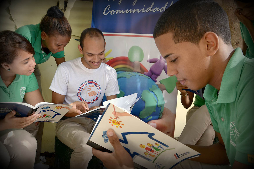 CEMEX República Dominicana beneficia a 5,000 niños y jóvenes con útiles escolares