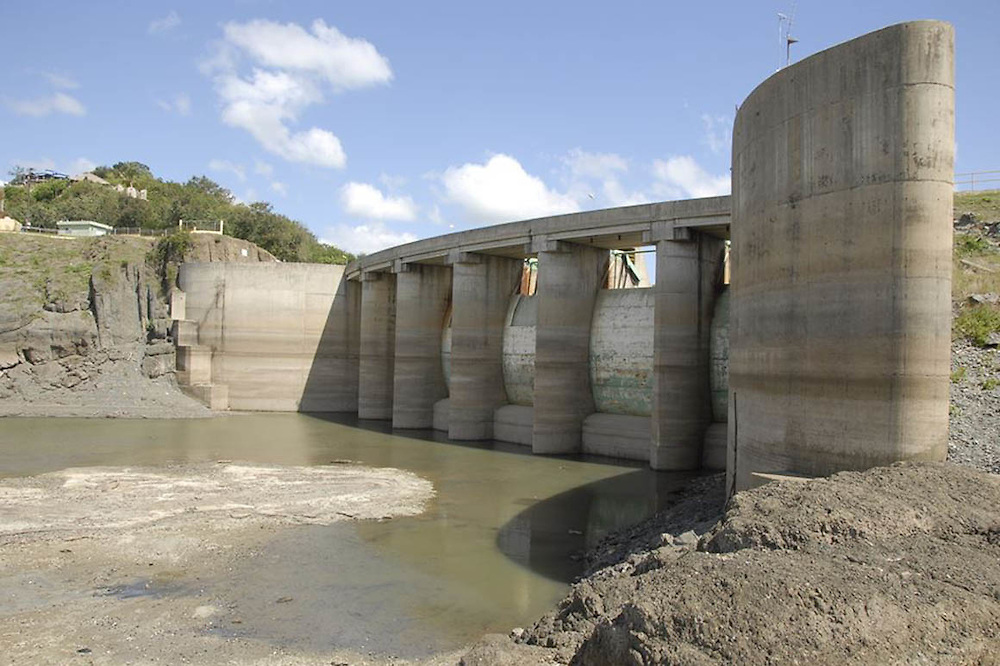 Pese a lluvias, presa de Tavera sigue con agua en nivel mínimo