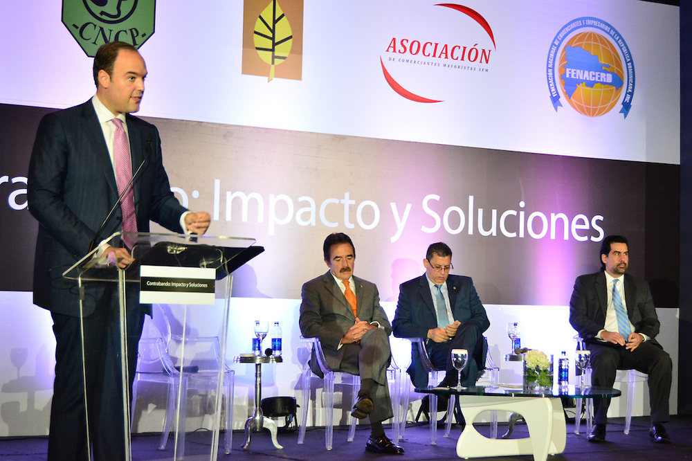 Comercio ilegal de combustibles provoca al fisco pérdidas por RD$6 mil millones