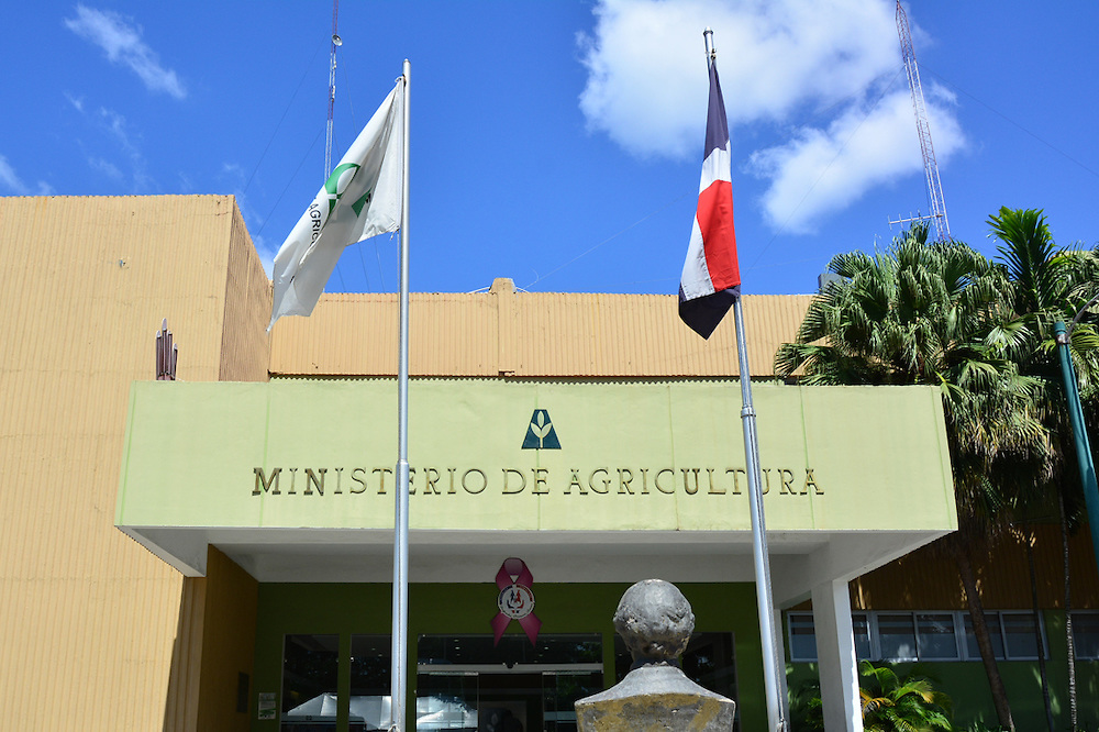 Agricultura afirma ha erradicado en 93 % brote de mosca provocó veda de EE.UU.