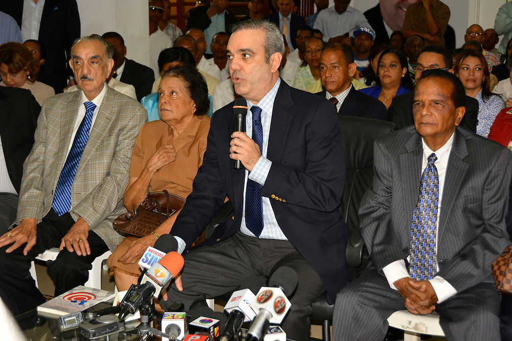 “Cualquier aspiración en el PRM es bienvenida”, asegura Abinader sobre pre candidatura de Hipólito