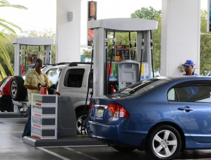 ¡El palo de los viernes!: Gobierno aumenta precios de los combustibles