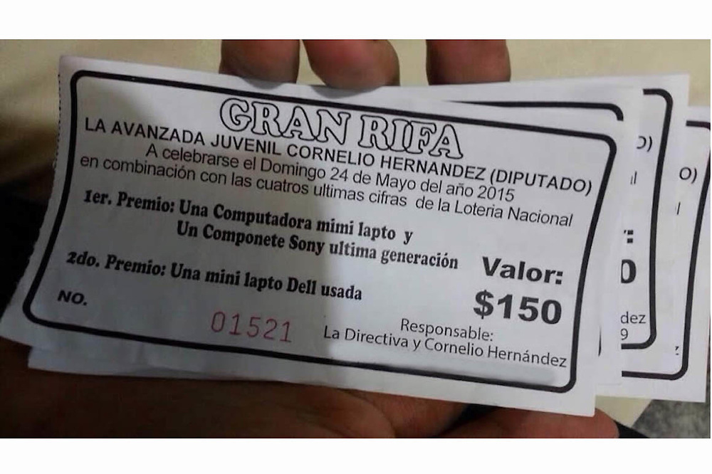 Profesor UASD en SFM “obliga” a estudiantes a vender boletos para financiar su campaña política
