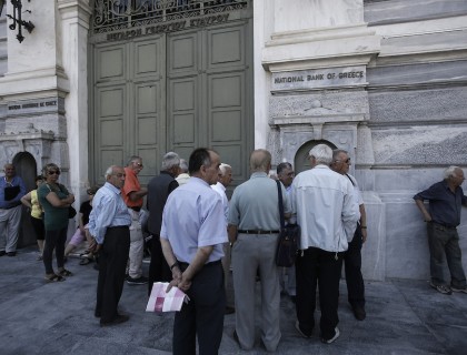 A un día del referéndum en Grecia, continúa la presión europea por el 