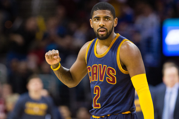 Noche record para Irving ante Spurs; Grizzlies y Rockets pierden sus partidos