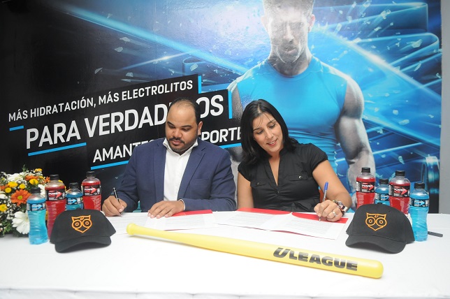 U League firma acuerdo de patrocinio con bebida deportiva