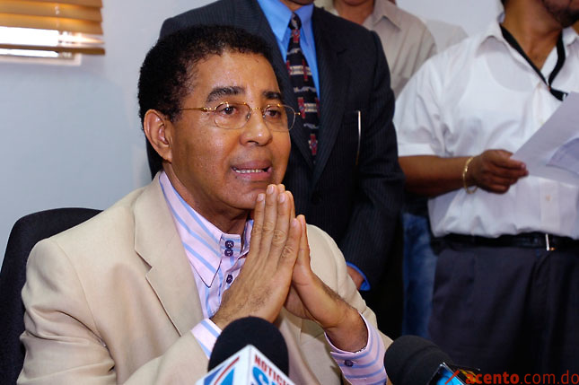 PRD somete a Diandino Peña por 