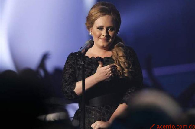 Se filtra en internet la canción de Adele de la nueva película de Bond