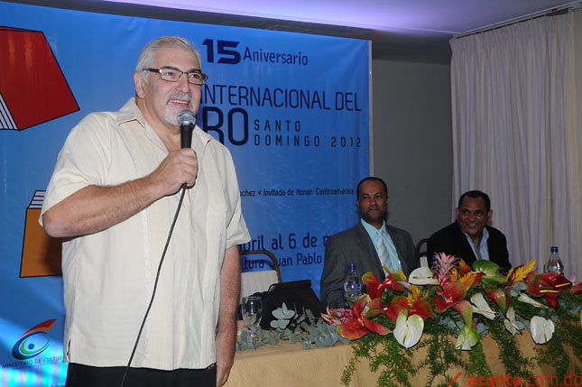 Jorge Bucay bien recibido por público dominicano en Conferencia Magistral