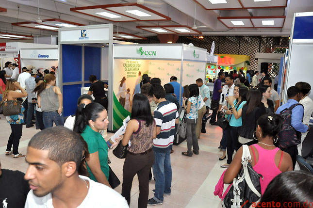 PUCMM realiza feria Expomarketing 2013