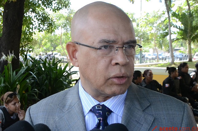 Alemany dice hablar de dos convenciones en el PRD es otro absurdo Hipólito