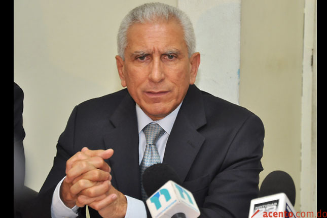 Esquea: “El problema del PRD es que Miguel quiere dirigirlo y ser candidato”