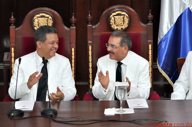 ¿Podrá Danilo Medina librarse del hoyo de Leonel Fernández Reyna?