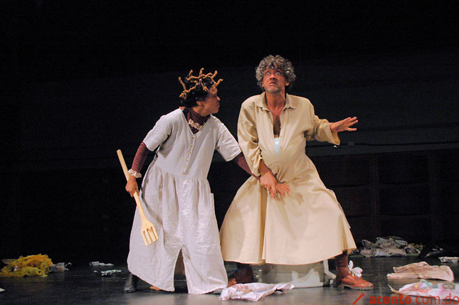 Teatro Gayumba abre festival Teatro de Bolsillo con 