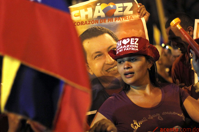 Chávez sigue estable dentro de su 