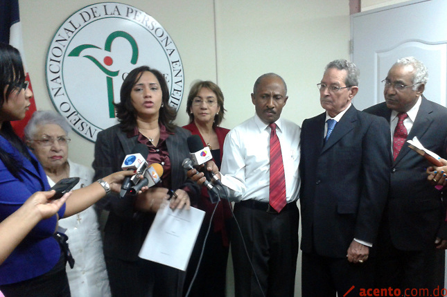 Envejecientes alfabetizarán en el programa 