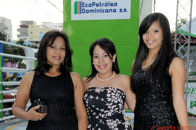 Ejecutivos de EcoPetróleo Dominicana inauguran oficinas corporativas