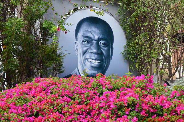 “A Peña Gómez se le tiene que honrar practicando sus valores”