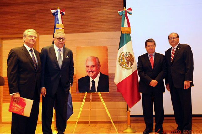 El Centro León y la Embajada de México rinden homenaje a Carlos Fuentes