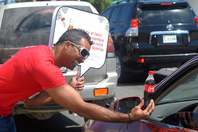 Escuadrón de Locos Buenos contagia felicidad por la ciudad