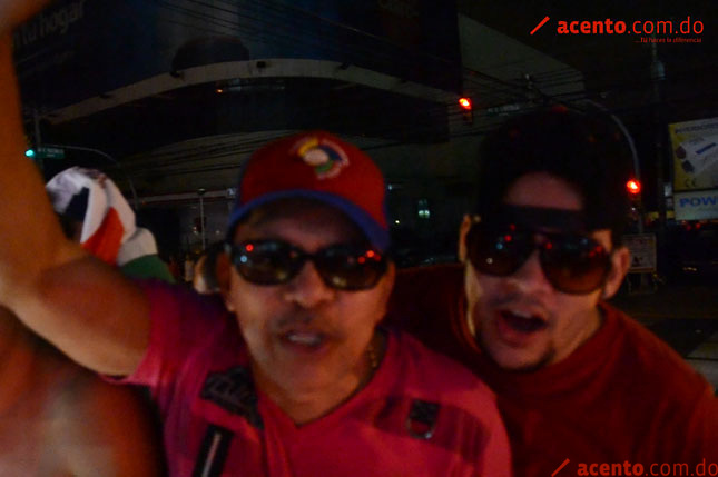 Los hermanos Rosario y la algarabía anoche en la Lincoln