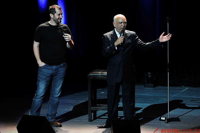Carlos Sánchez, celebra 10 años de humor, en el Teatro Nacional