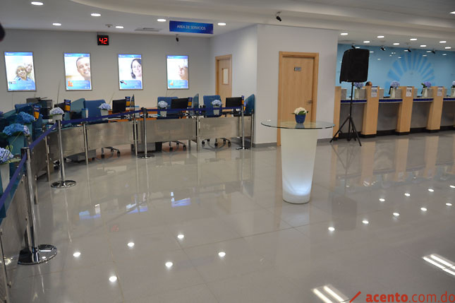 El Popular inaugura moderna oficina en Torre Empresarial 27 de Febrero
